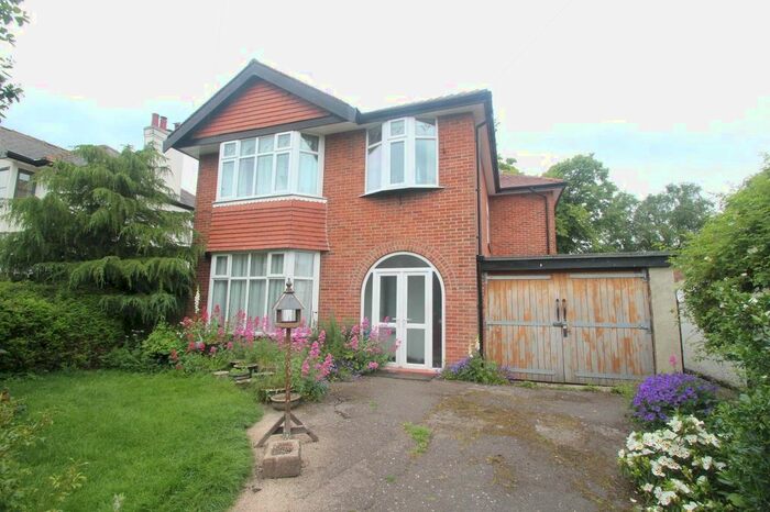 2 Bedroom Flat To Rent In Roslyn Road, Harrogate, North Yorkshire, Uk, HG2