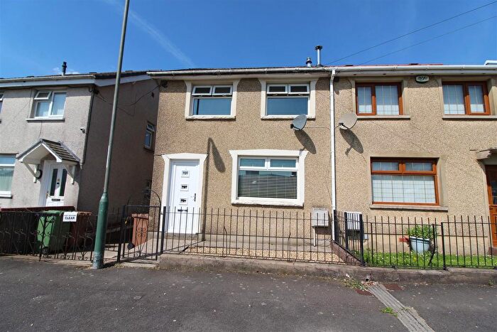 3 Bedroom Semi-Detached House For Sale In Derwendeg Avenue, Cefn Fforest, Blackwood, NP12