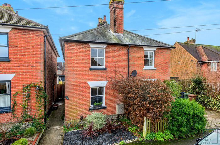 2 Bedroom Semi-Detached House To Rent In Down Road, Guildford, GU1