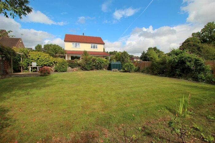 4 Bedroom Detached House For Sale In Rockwell Lane, Pant, Oswestry, SY10
