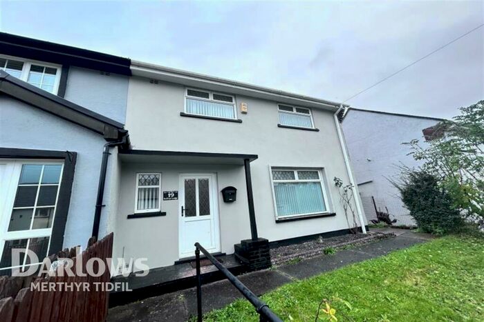 3 Bedroom Semi-Detached House To Rent In Duffryn Fawr, Pentrebach, CF48