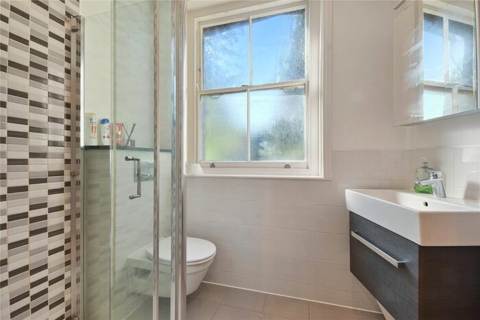 1 Bedroom Flat For Sale In Rupert Street, Soho, W1D