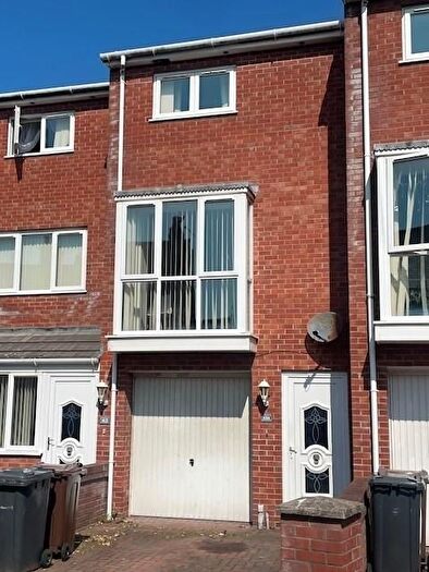 3 Bedroom Terraced House To Rent In Hawesside Street, Southport, PR9