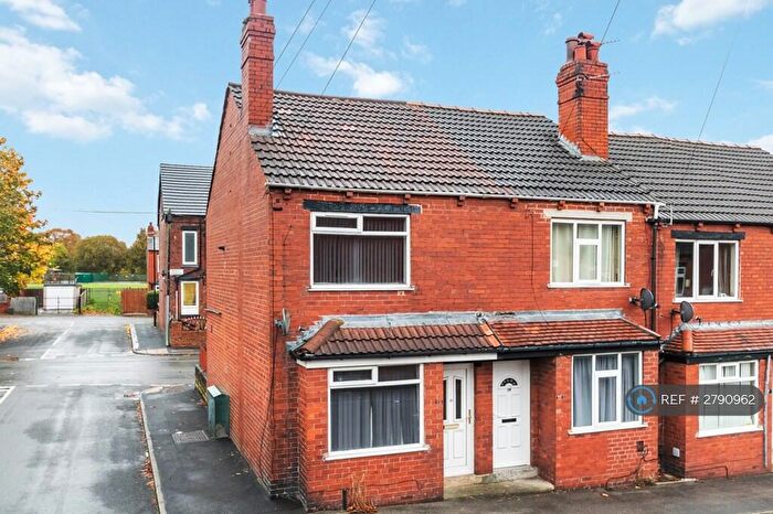 2 Bedroom Terraced House To Rent In Henley Road, Leeds, LS13