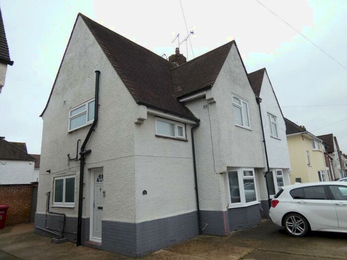 3 Bedroom Semi-Detached House To Rent In Anthony Way, Slough, Berkshire, SL1