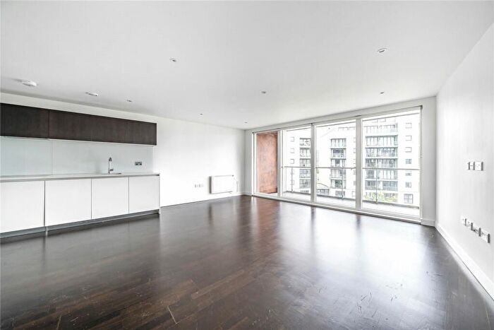 2 Bedroom Flat To Rent In Pump House Crescent, Brentford, TW8