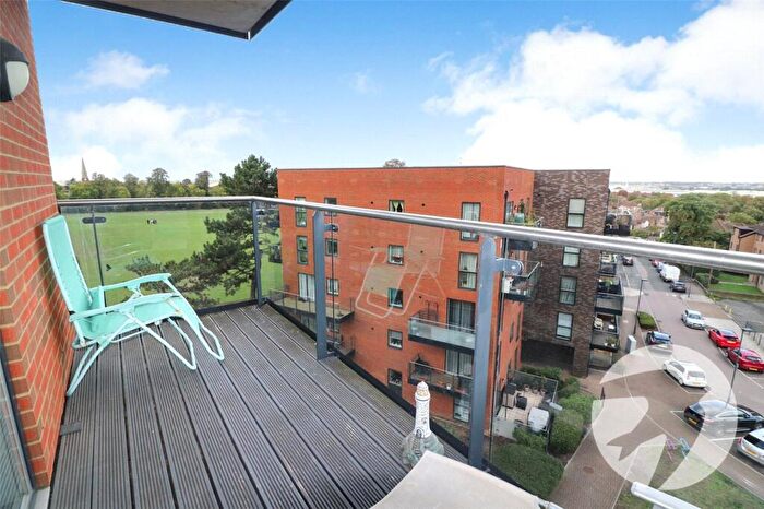 1 Bedroom Flat For Sale In Larner Road, Erith, DA8