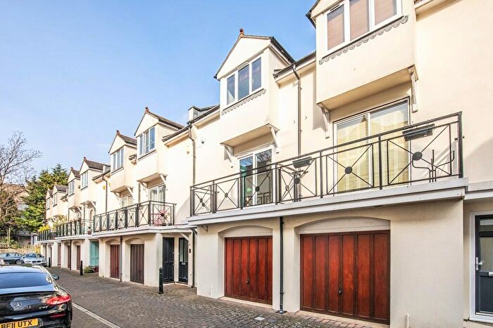 3 Bedroom Terraced House For Sale In Oxford Mews, Hove, BN3