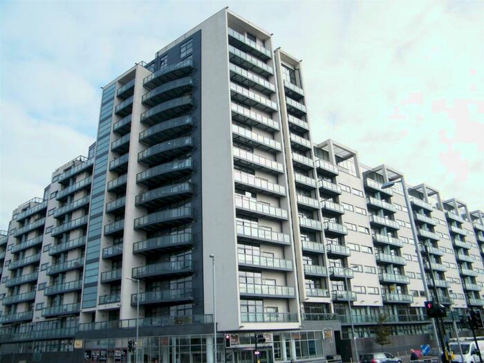 2 Bedroom Flat To Rent In Finnieston Street, Lancefield Quay, G3