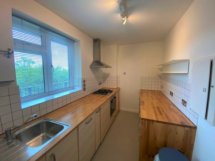 1 Bedroom Apartment To Rent In Westwood Hill, Sydenham, London, SE26