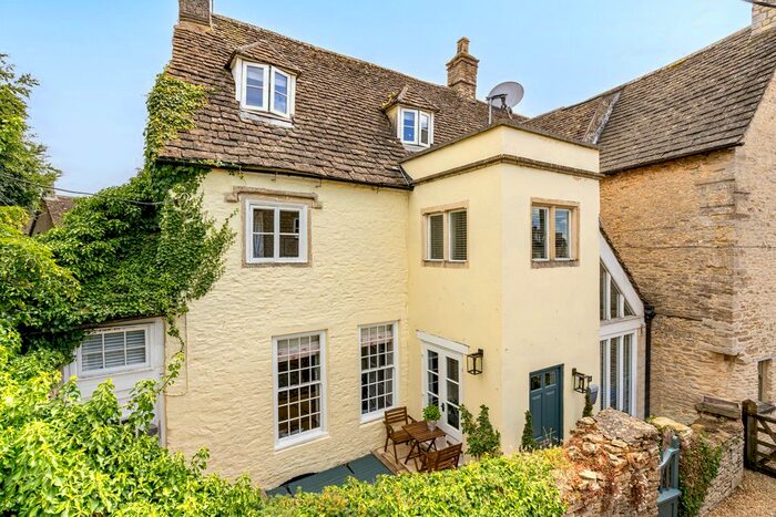 3 Bedroom Semi-Detached House To Rent In Court Street, Sherston, Malmesbury, SN16