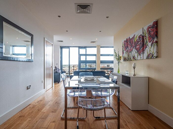 2 Bedroom Flat To Rent In Low Friar Street, Newcastle Upon Tyne, Tyne And Wear, NE1