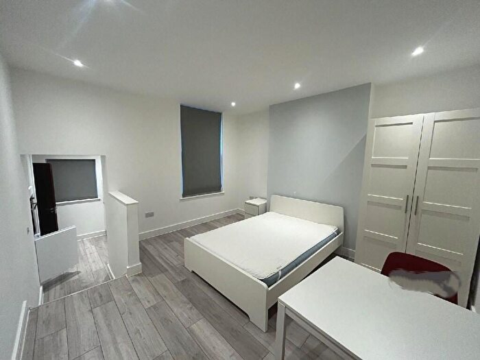 Studio To Rent In Mount View Road, Crouch End, N4