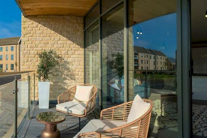 2 Bedroom Retirement Property To Rent In Pennycress Court, Beechwood Park, Stow-on-the Wold, GL54