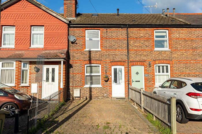 3 Bedroom Terraced House For Sale In Lagham Road, South Godstone, RH9