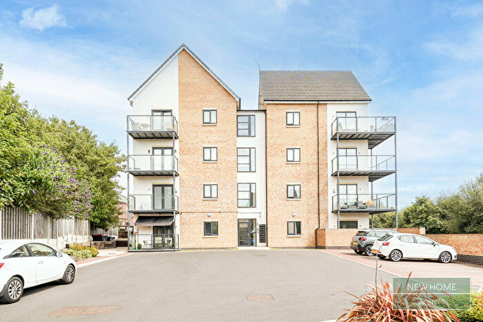 2 Bedroom Flat For Sale In Scholeys Wharf, Mexborough, S64