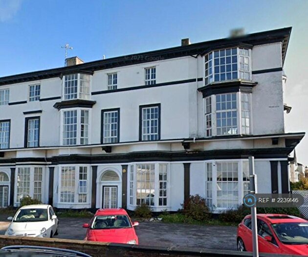 2 Bedroom Flat To Rent In Promenade, Southport, PR9