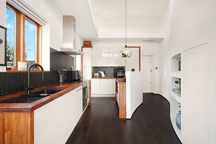 1 Bedroom Flat For Sale In Kilburn High Road, Kilburn, NW6