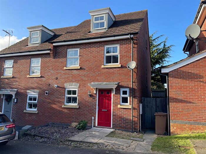 3 Bedroom End Of Terrace House For Sale In Brooks Close, Wootton, NN4