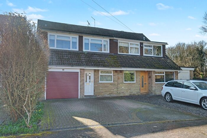 4 Bedroom Semi-detached House For Sale In The Shrubberies, Writtle, Chelmsford, CM1