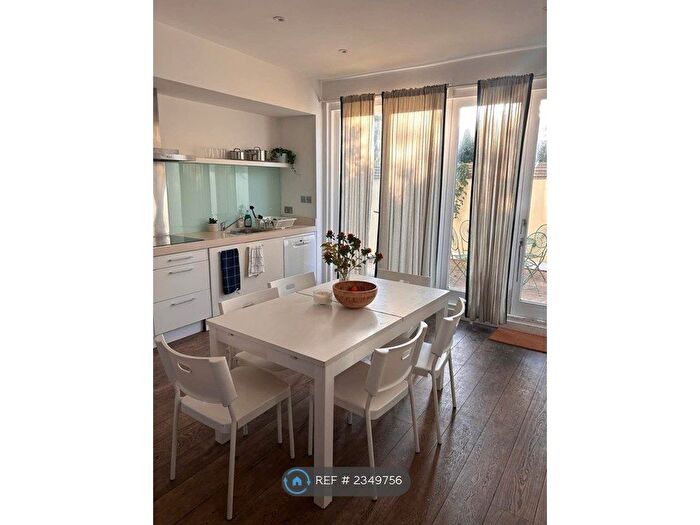 3 Bedroom Terraced House To Rent In Galloway Road, London, W12