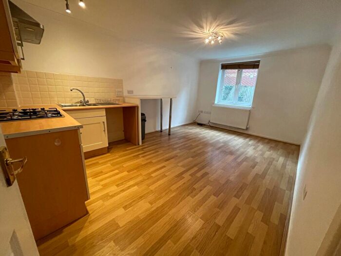 1 Bedroom Flat To Rent In Richmond Park Road, Bournemouth, BH8