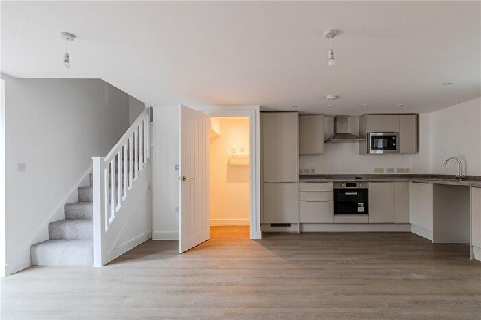 2 Bedroom End Of Terrace House For Sale In Fleur De Lys, Pucklechurch, BS16