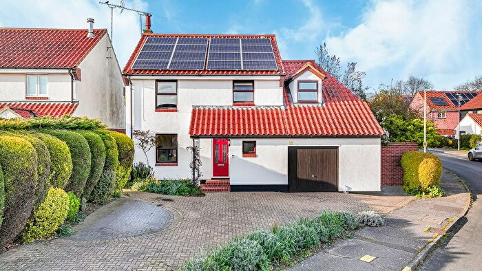 4 Bedroom Detached House For Sale In Barley Mead, Danbury, Chelmsford, CM3