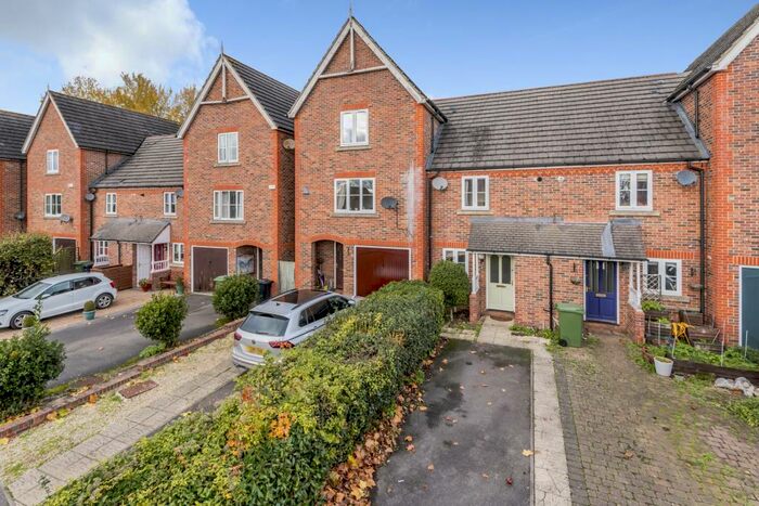 2 Bedroom Terraced House To Rent In Abingdon, Oxfordshire, OX14