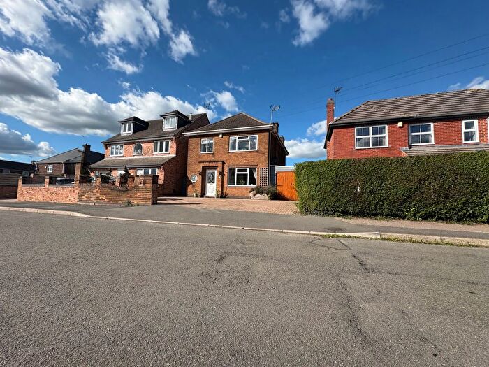 3 Bedroom Detached House For Sale In New Street, Swanwick, Alfreton, DE55
