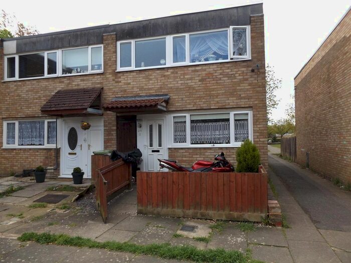 3 Bedroom Property To Rent In Skene Close, Bletchley, Milton Keynes, MK2
