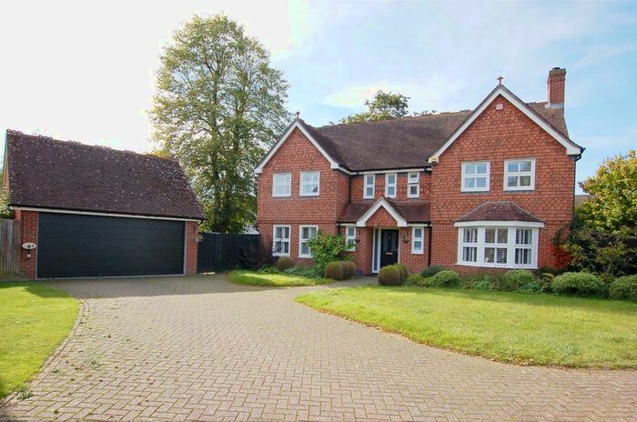 5 Bedroom Detached House To Rent In The Haydens, Tonbridge, TN9