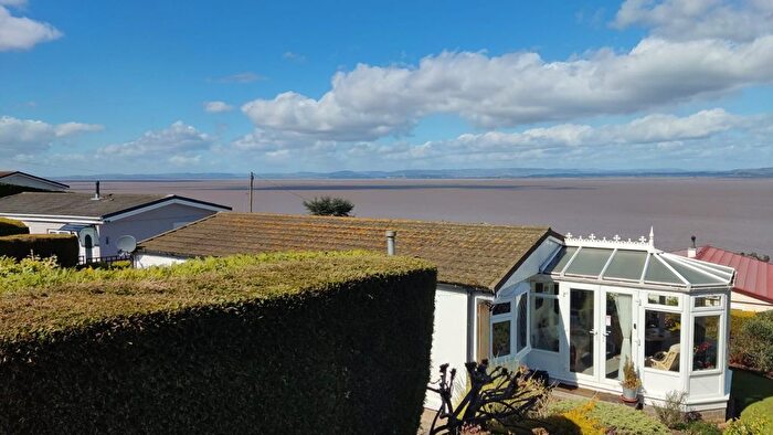 2 Bedroom Mobile/park Home For Sale In Walton Bay, Portishead, BS21