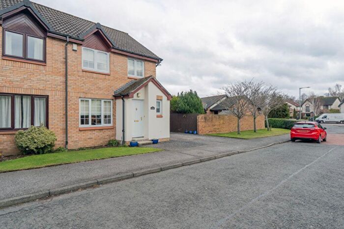 3 Bedroom Semi Detached House For Sale In Glen Crescent, Peebles, EH45