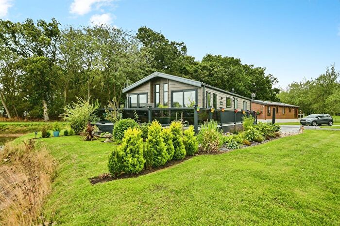 2 Bedroom Lodge For Sale In Woodthorpe Leisure Park, Woodthorpe, Alford, LN13