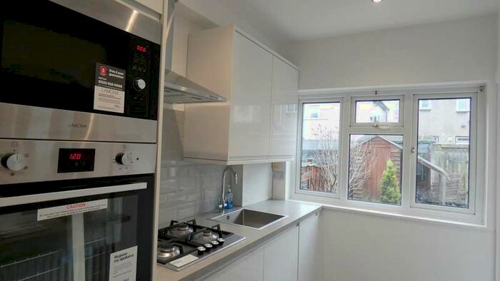 3 Bedroom End Of Terrace House To Rent In Blackmore Avenue, Southall, UB1