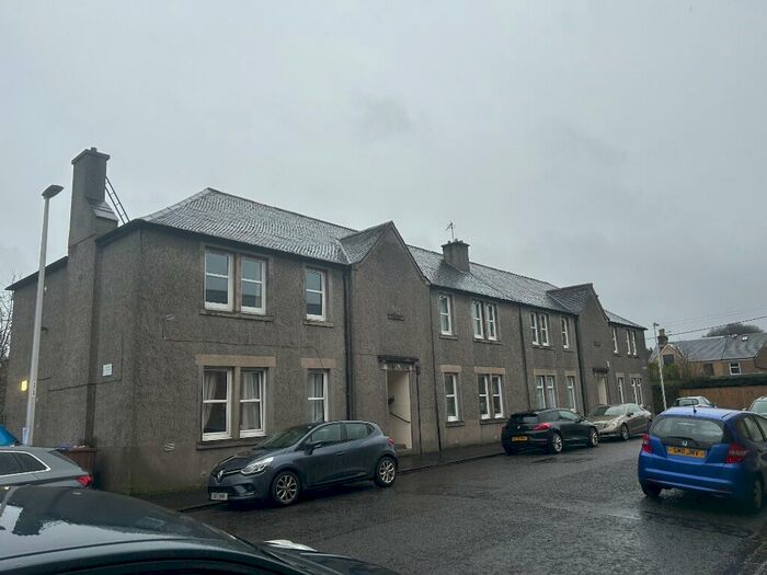 2 Bedroom Flat To Rent In Burnside Street, Stirling Town, Stirling, FK7