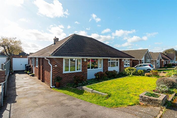 2 Bedroom Bungalow For Sale In Madginford Road, Bearsted, Maidstone, ME15
