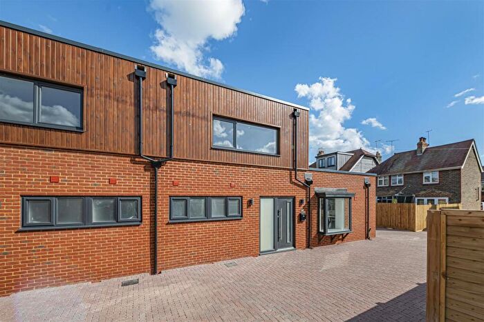 2 Bedroom Semi-Detached House For Sale In Pavilion Road, Worthing, BN14