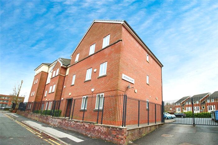2 Bedroom Flat To Rent In Harriet Street, Worsley, Manchester, Greater Manchester, M28