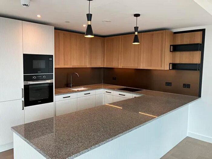 2 Bedroom Apartment For Sale In Merino Gardens, London, E1W