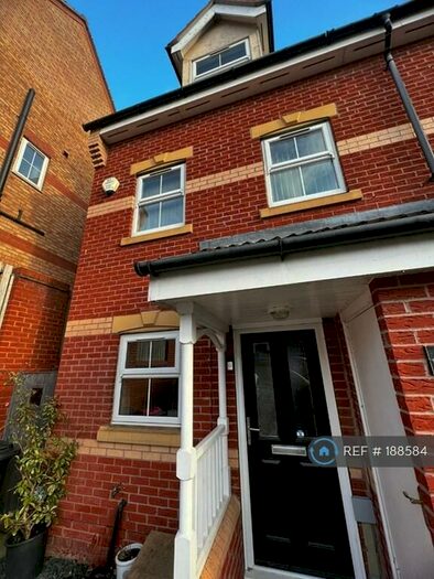 3 Bedroom Semi-Detached House To Rent In Haigh Moor Way, Sheffield, S26