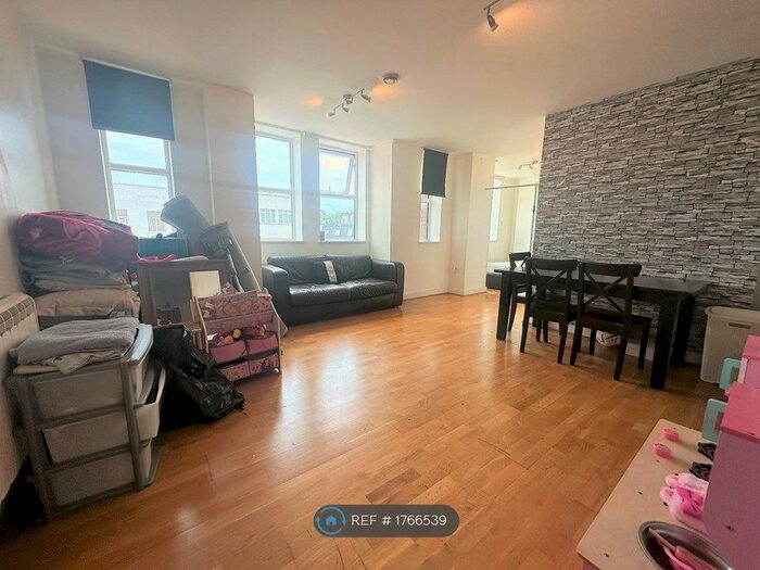 1 Bedroom Flat To Rent In Rushey Green, London, SE6