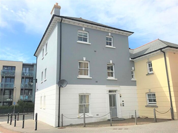2 Bedroom Flat For Sale In Bezant Place, Pentire, Newquay, TR7