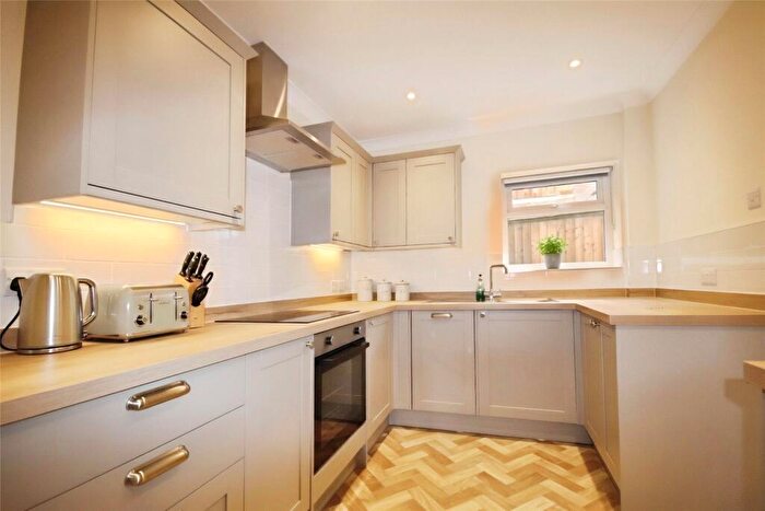 2 Bedroom Bungalow To Rent In Fernbank Road, Ascot, Berkshire, SL5