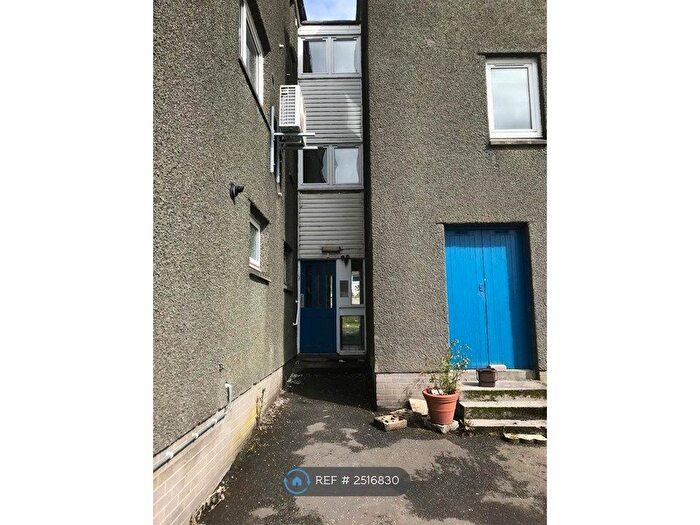 3 Bedroom Flat To Rent In Glen Isla Road, Kirkcaldy, KY2