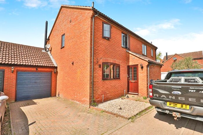 3 Bedroom Semi-Detached House For Sale In Highfield Close, Foulsham, Dereham, NR20