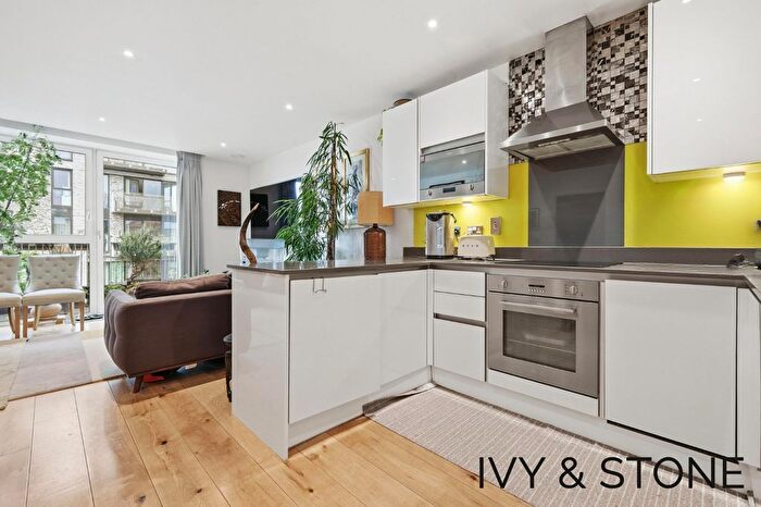 3 Bedroom Flat For Sale In Nelson Street, London, Greater London, E16