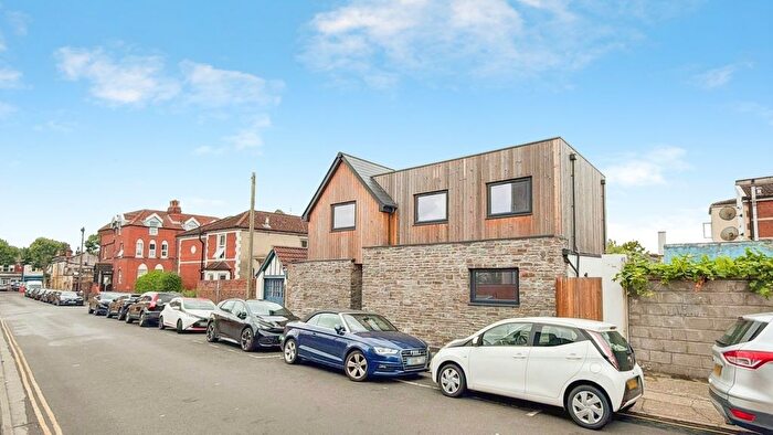 4 Bedroom Detached House For Sale In Cambridge Road, Bishopston, BS7