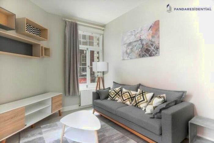 1 Bedroom Flat To Rent In B Lambs Conduit Passage, Holborn, WC1R